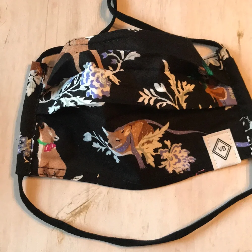 Vera Bradley Merry Mischief Pleated Face Masks